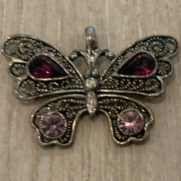 Jewelry - Vintage Butterfly Pendant